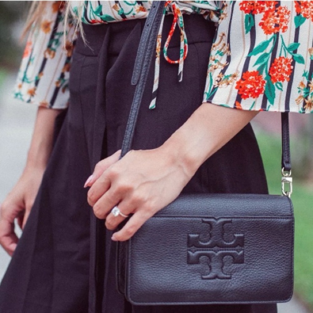 Tory Burch T small Bombe black crossbody shoulder
